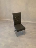 4 Stühle zu Verkaufen zweı stühle mıt gebrauchsspuren Hessen - Ginsheim-Gustavsburg Vorschau