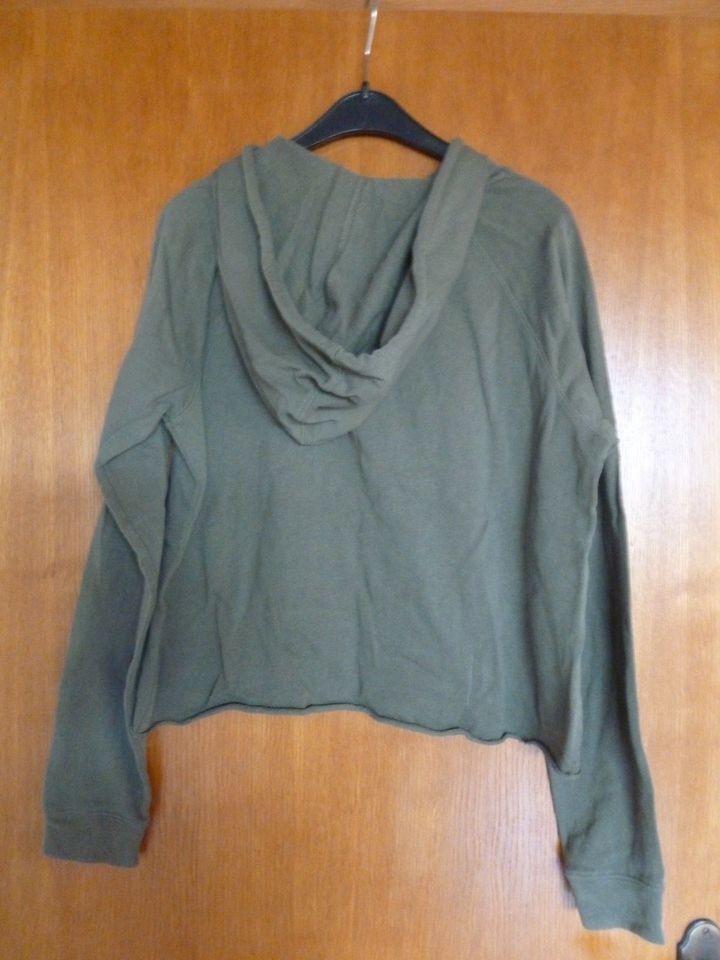 Hoodie oversized Kapuzenpulli Gr. S H&M kurz grün Damen in Vilsbiburg