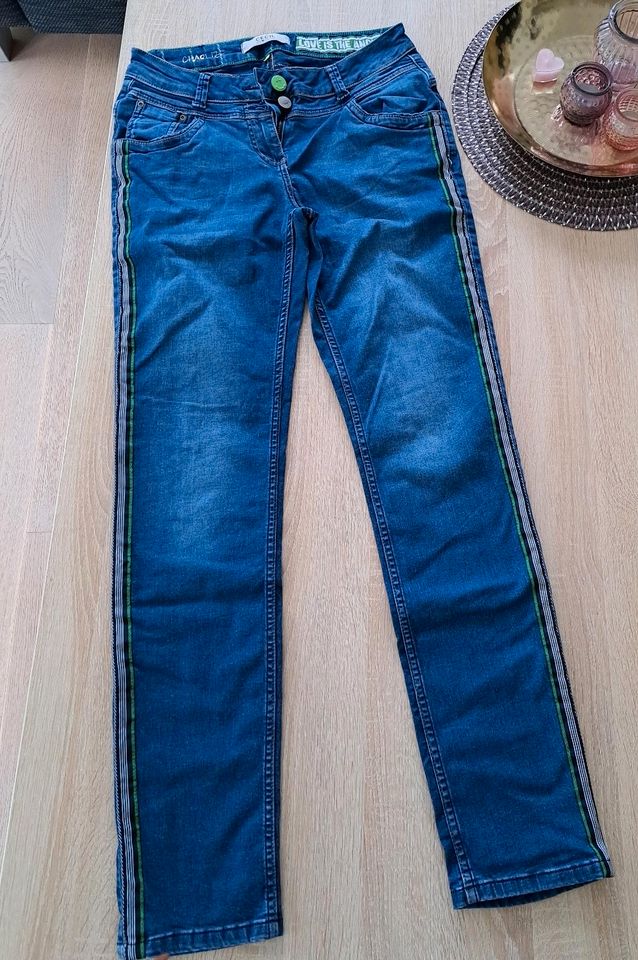 Cecil Charlize 28/32 Jeans in Kutzenhausen