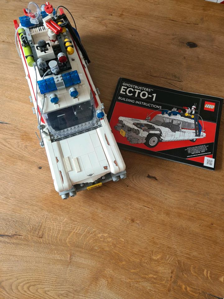 Lego Ghostbusters ECTO-1 in Marlow