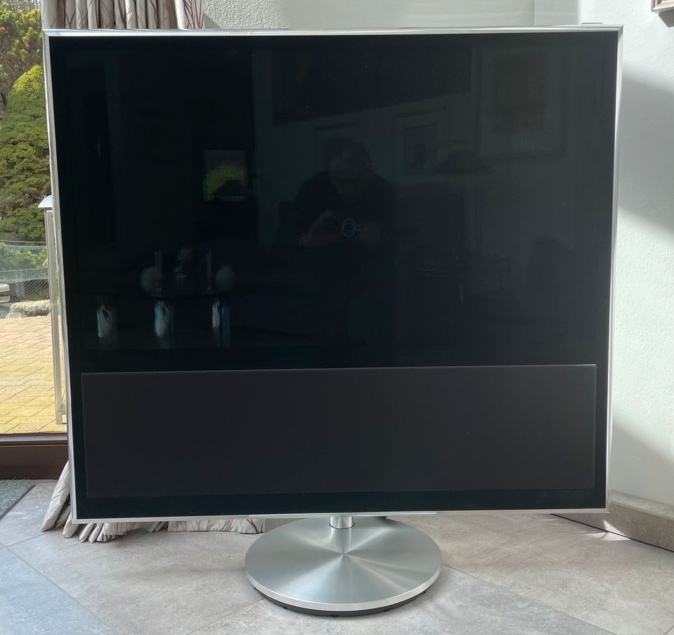 Bang & Olufsen Beovision 11-46 m.Standfuss m. FP + FB BEO 4 in Gelsenkirchen