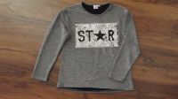 Langarm T-Shirt Wendepailletten Star Gr. 140 Nordrhein-Westfalen - Menden Vorschau