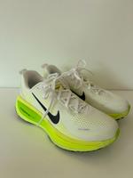Nike Vomero 18 Damen Gr. 40,5, neuwertig Nordrhein-Westfalen - Rheda-Wiedenbrück Vorschau