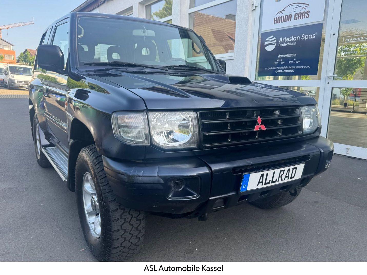 Abbildung des Autos Mitsubishi Pajero TD Cla…