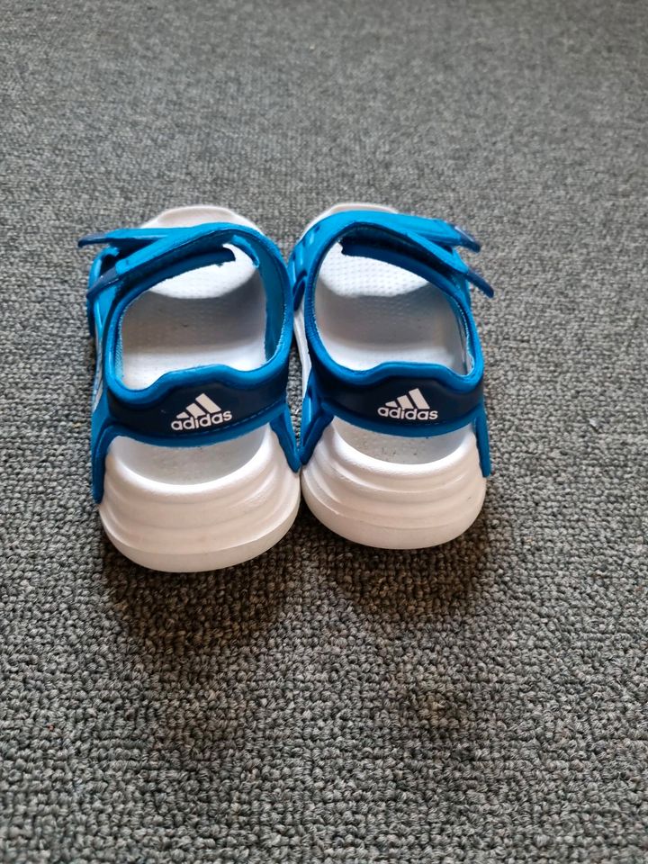 Sandalen von Adidas in Detmold