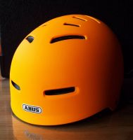 Abus Fahrrad Skater BMX Helm Gr. 58-62cm Neuwertig Kreis Ostholstein - Bad Schwartau Vorschau