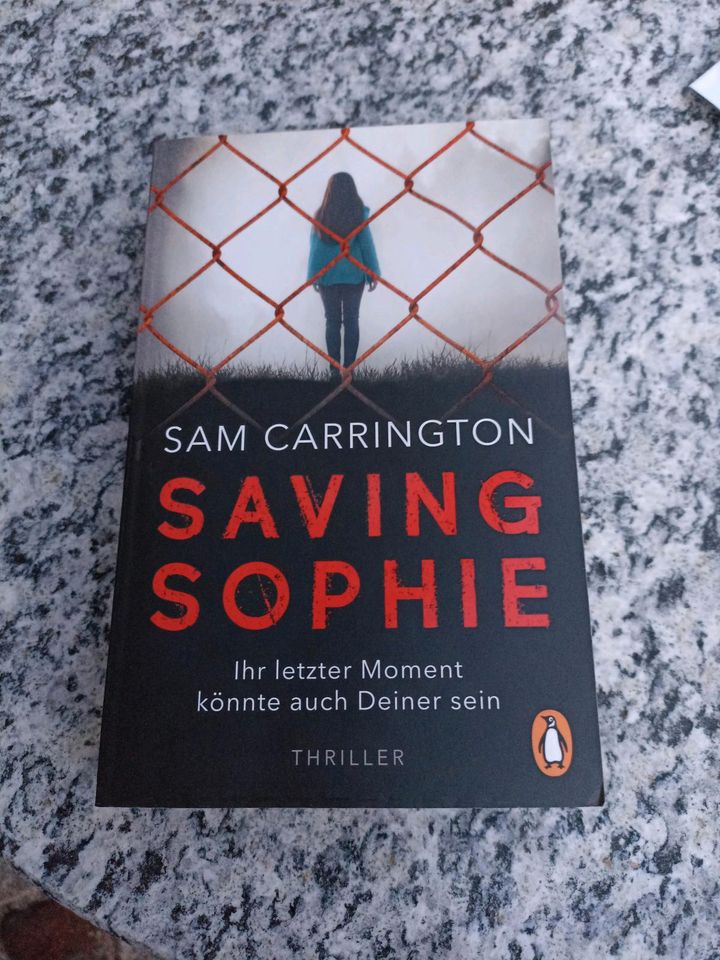 Saving Sophie Sam Carrington Thriller Krimi Buch Taschenbuch in Ludwigshafen