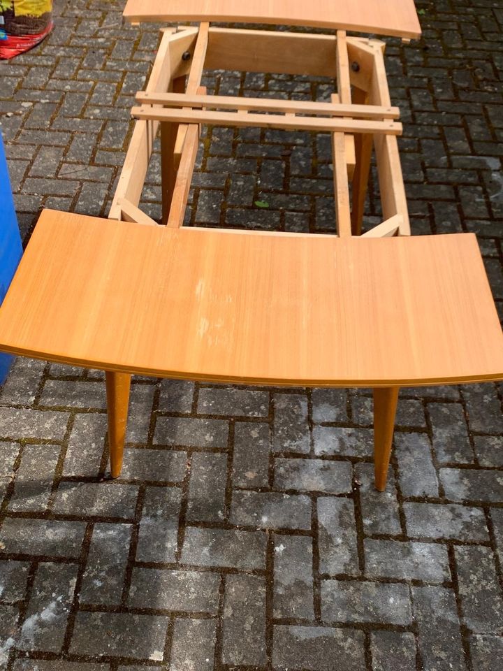 Ausziehbarer Tisch für 6 Personen in Bad Wildungen