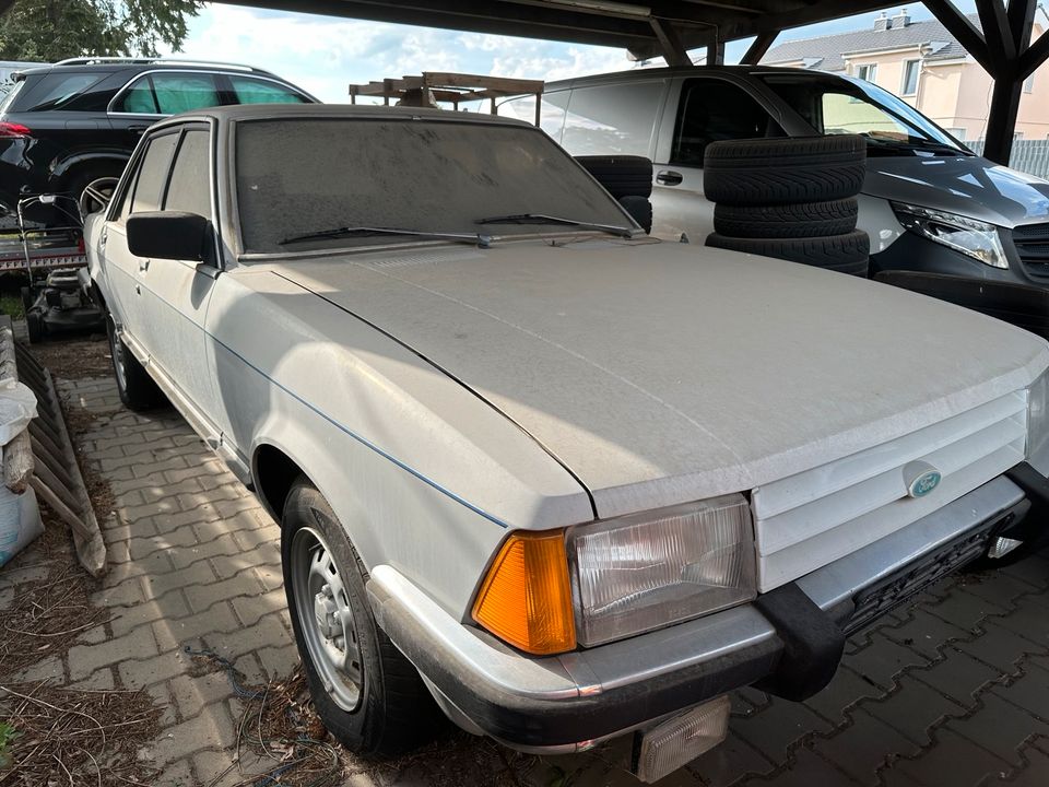 Ford Granada 2.8 fahrbereit Scheunenfund in Oranienburg