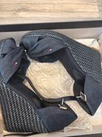Tommy Hilfiger Keilabsatz Sandalen blau Nordrhein-Westfalen - Lohmar Vorschau