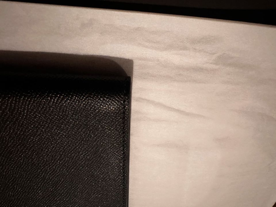 Burberry iPad Tasche schwarz elegant zeitlos in Frankfurt am Main