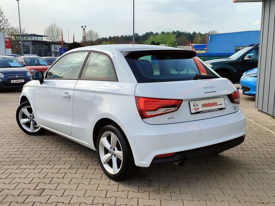 Audi A1 1.0 TFSI design*Navi*SHZ*PDC*Tempomat* in Nienburg (Weser)