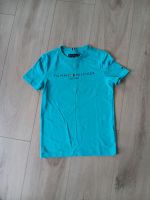 T-Shirt von Tommy Hilfiger, Gr.128, Top-Zustand Nordrhein-Westfalen - Krefeld Vorschau