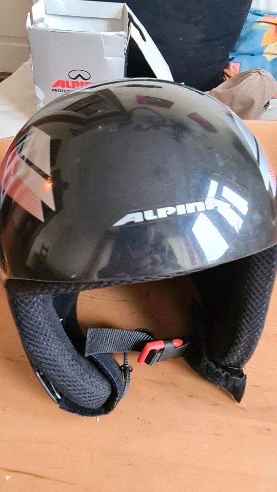 Skihelm Alpina Race in Tübingen