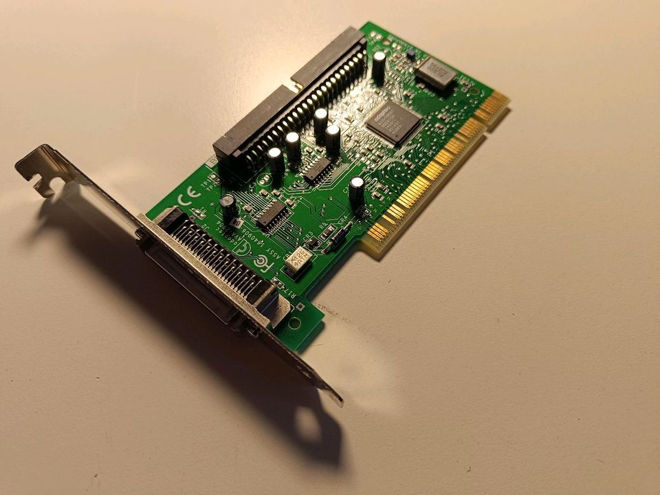 SCSI Festplatte Karte  Kabel Adapter in Krauchenwies