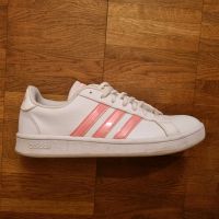 Adidas Leder Sneaker weiß apricot Gr 41 1/3 ?Grand Court? Niedersachsen - Celle Vorschau