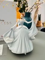 Disney English Ladies Cinderella Porzellan Figur -limitiert- Nordrhein-Westfalen - Voerde (Niederrhein) Vorschau