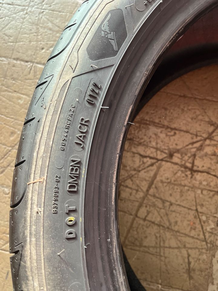 Neuwertige Gebrauchtreifen 275 35 r19 Goodyear Sommerreifen in Schwieberdingen