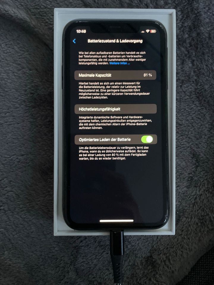 iPhone 11 64 GB Schwarz, Simlockfrei, Display gesprungen in Bad Mergentheim