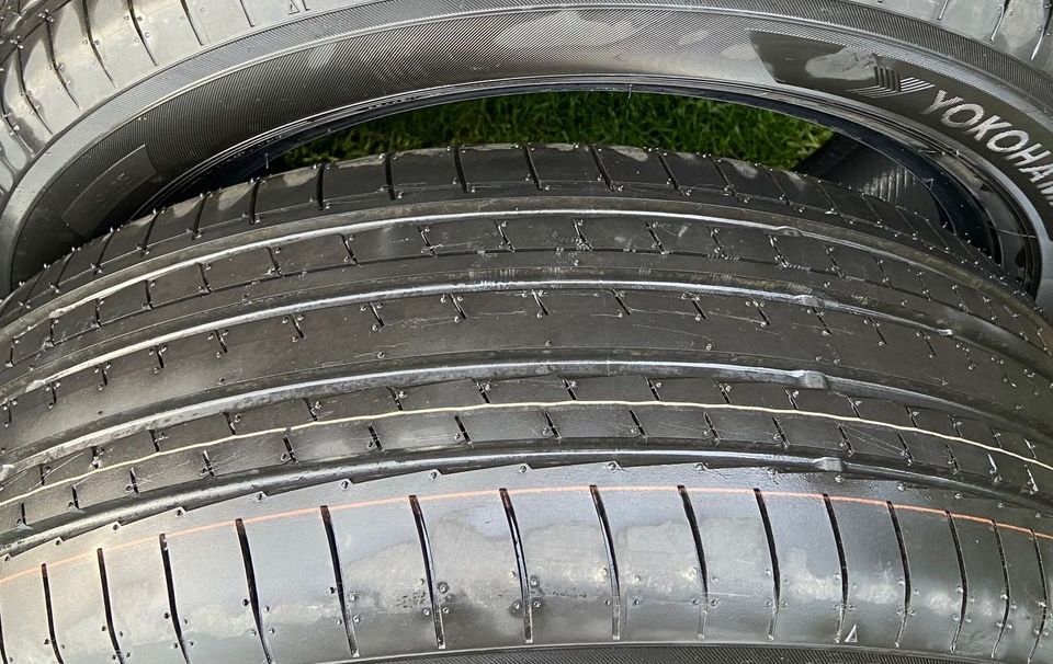 4 neue Sommerreifen Yokohama ADVAN V61 225/55 R18 9H in Hünxe