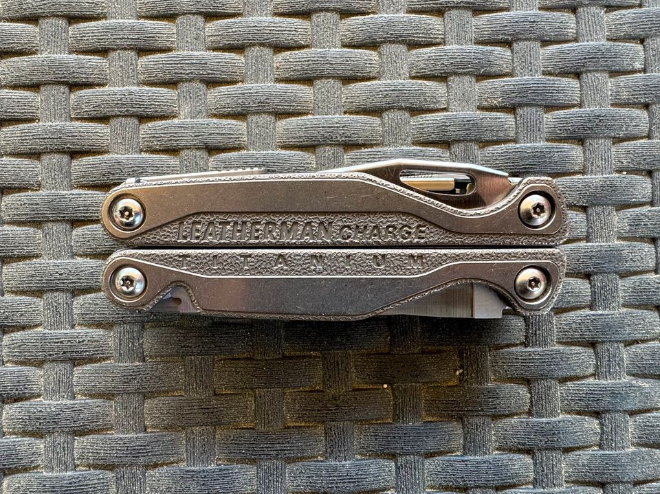 Leatherman Charge TTI + Titanium Multitool Taschenmesser Messer in Jena