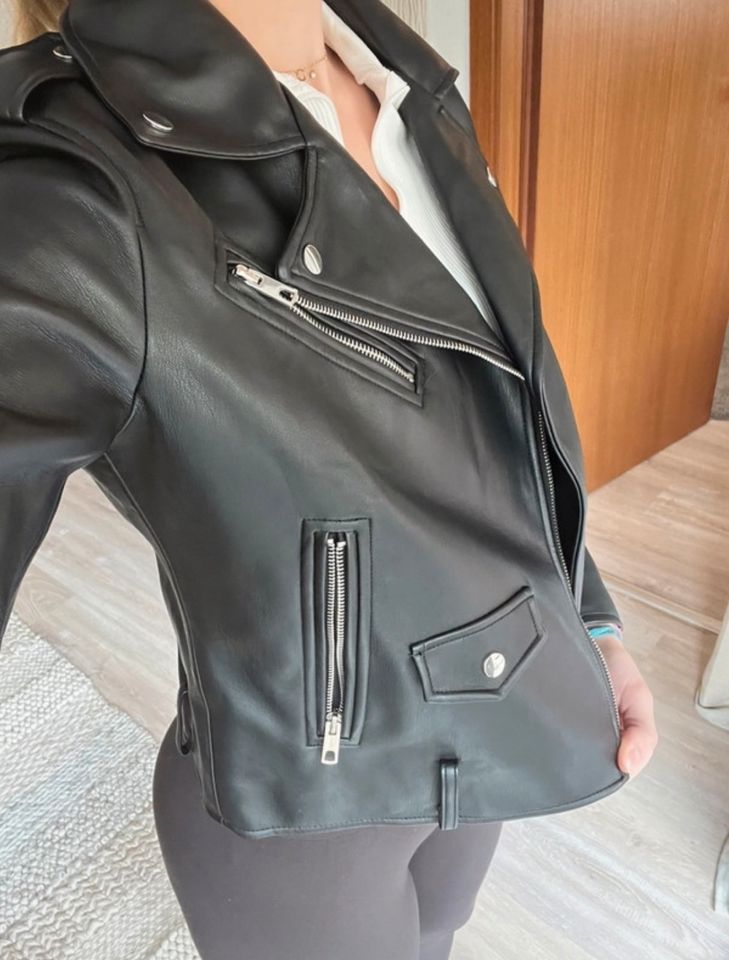 Lederjacke bikerjacke Kunstleder viral Zara in Kiel