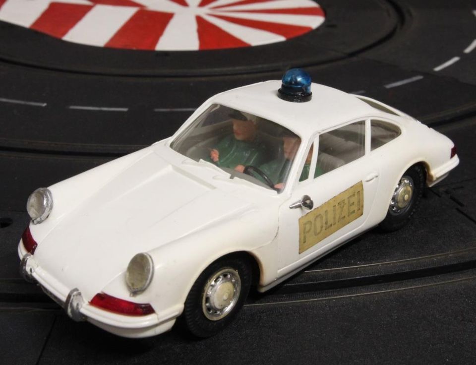 Carrera Universal – Porsche 911 Polizei - 40429 in Schrecksbach