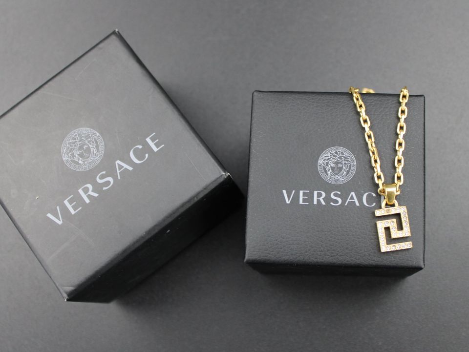 Versace Kette Damen Halskette Medusa gold Designer Schmuck in Duisburg