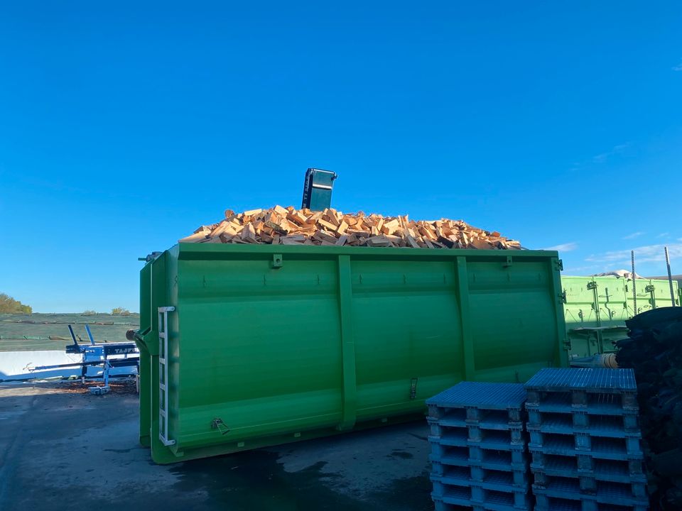 Ofenfertiges Buchenbrennholz 33 cm Länge in Jengen