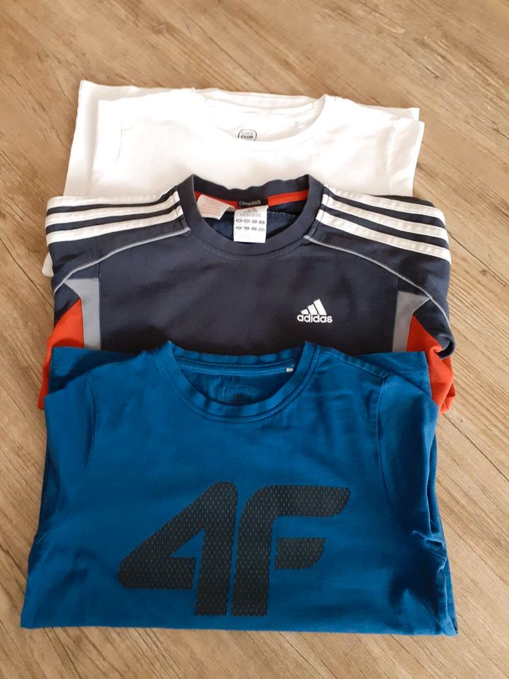 3x Tshirts*Adidas*4F*Gr.122-128*Junge*TOP in Erfurt