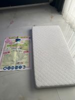 Kinder Baby Matratze 140x 70 Schaumstoff Matratze Nordrhein-Westfalen - Solingen Vorschau