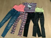 Kleiderpaket 146/152 T-Shirts Hosen Leggins Top Hello Kitty Hessen - Hofheim am Taunus Vorschau