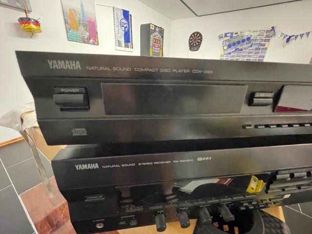 Yamaha - Stereo Receiver und CD Player mit Fernbedienungen in Marl