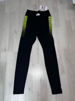 Neu: Nike Sport Leggings München - Allach-Untermenzing Vorschau