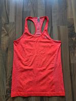 Under Armour Damen Funktionsshirt Gr.S/M Sport Fitness Top Orange Bayern - Ursberg Vorschau
