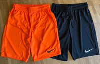 Nike Shorts Sporthose Gr. S, schwarz/ orange Schleswig-Holstein - Altenholz Vorschau