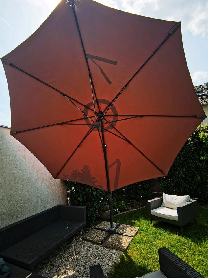 Sonnenschirm 350cm in Krefeld