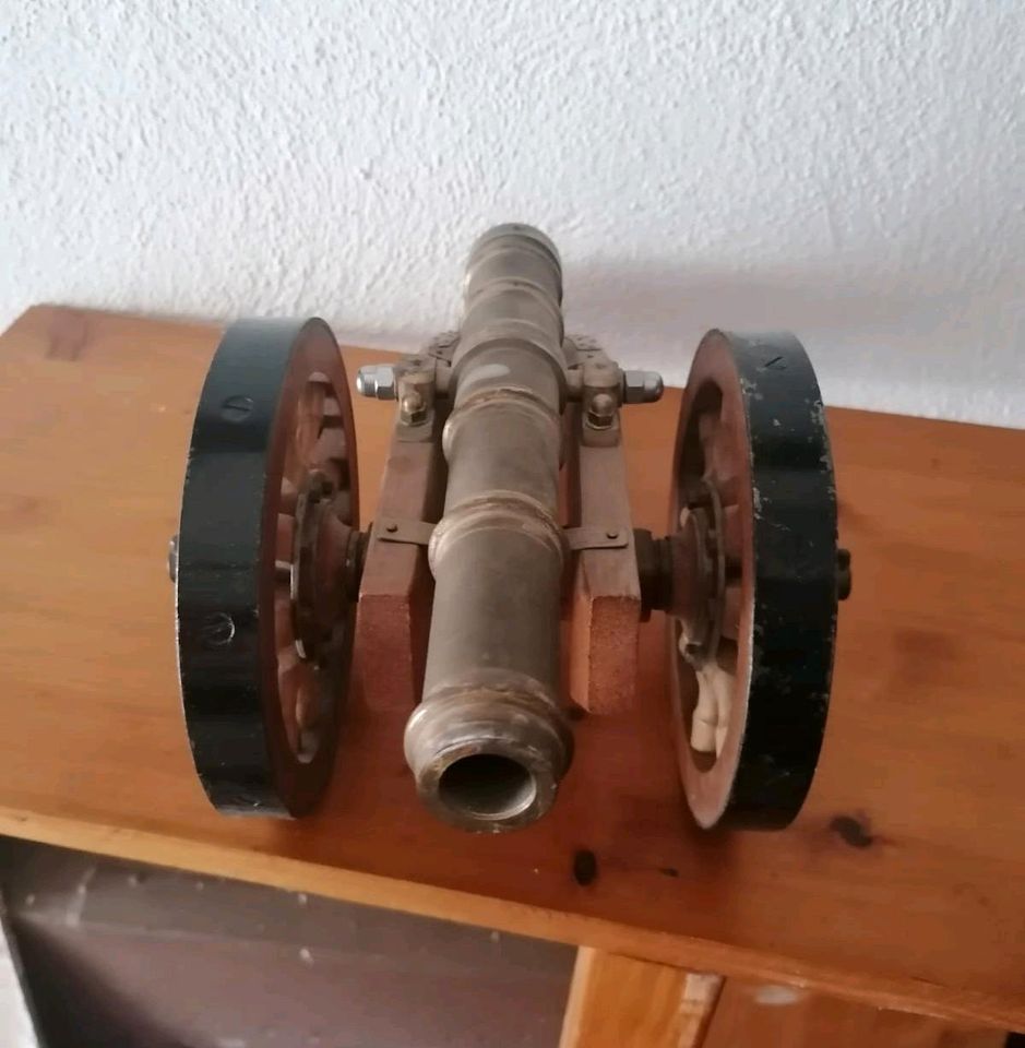 Kanone als Dekorationsobjekt in Schwäbisch Hall