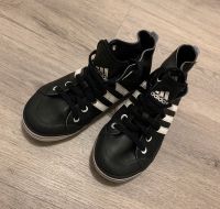 Adidas wie neu schwarz weiches Leder in 36 old school Nordrhein-Westfalen - Hamm Vorschau