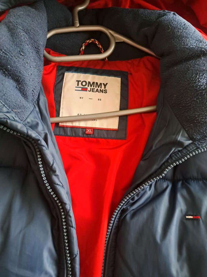 Tommy Hilfiger in Zeitz