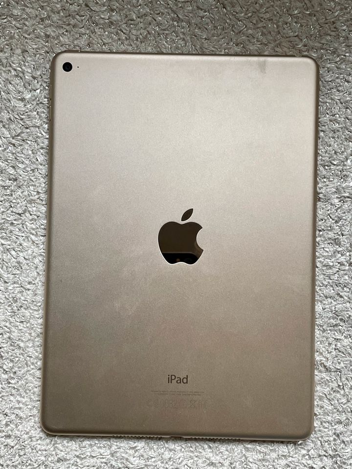 Apple iPad Model A1566 DEFEKT in Frankfurt am Main