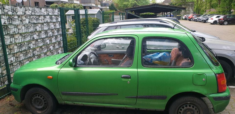 Nissan Micra  in Grün 1.0 in Krefeld