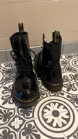 Dr. Martens Lack in Größe 38 Köln - Zollstock Vorschau