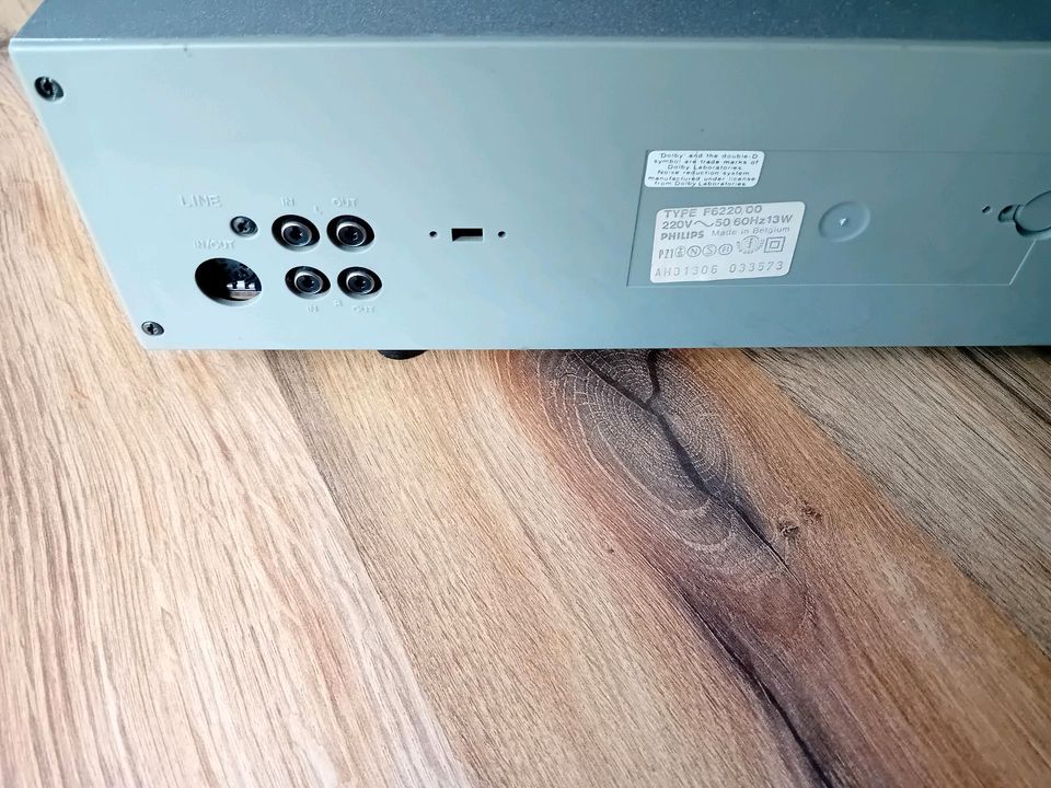 Philips Kassettendeck Stereo Cassette Deck F6220 Silber defekt in Erfurt