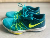Nike, modische Turnschuhe, gemustert, Mesh, 44, gepflegt Nordrhein-Westfalen - Plettenberg Vorschau