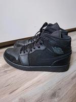 Nike Air Jordan 1 Mid Schwarz Dark Smoke Grey Gr. 41 Nordrhein-Westfalen - Herne Vorschau