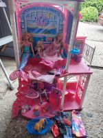 Barbie Puppen Haus mit Barbies und Zubehör Nordrhein-Westfalen - Heinsberg Vorschau