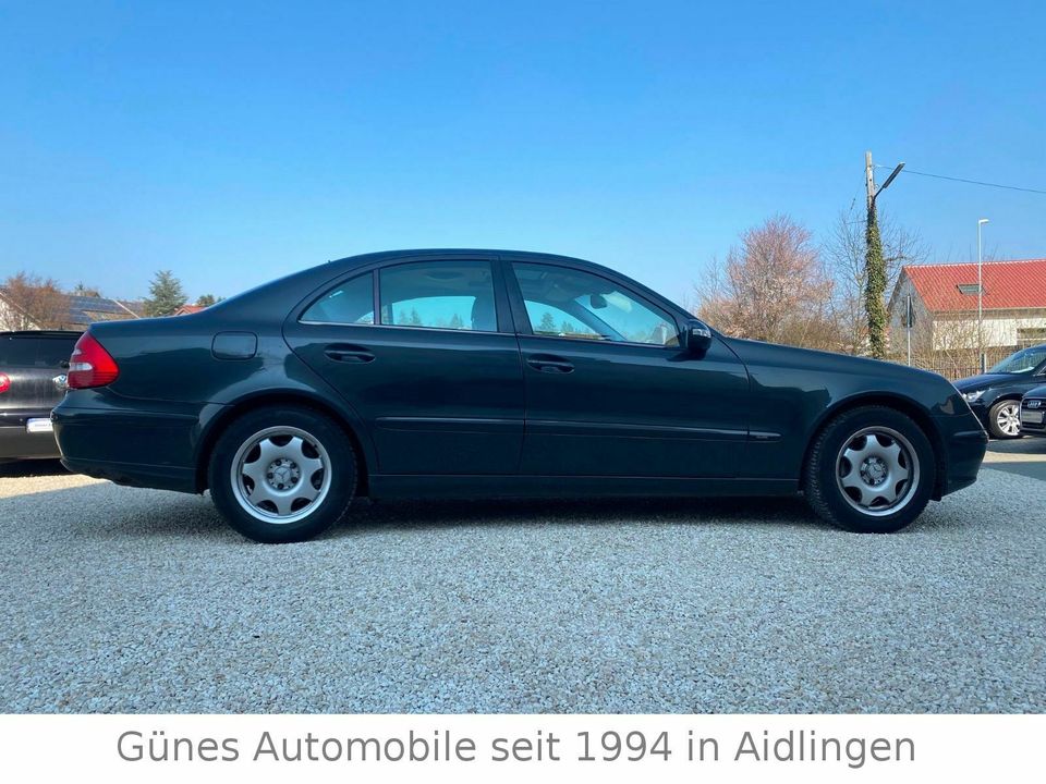 Mercedes-Benz E 200 Lim. *Klima*Autom.*PDC*Leder in Aidlingen