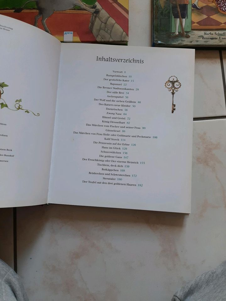 Märchenschloss Märchen klappenbuch in Köln