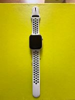 Apple Watch Series 4 Nike Silber 44mm, GPS + LTE, Batterie 79% Vahrenwald-List - List Vorschau